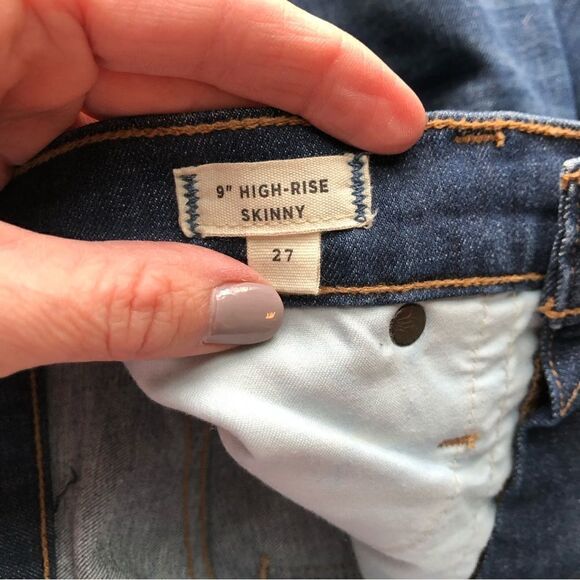 Madewell 9" High-Rise Skinny Jeans: Destructed Edition Size 27 - Picture 13 of 14